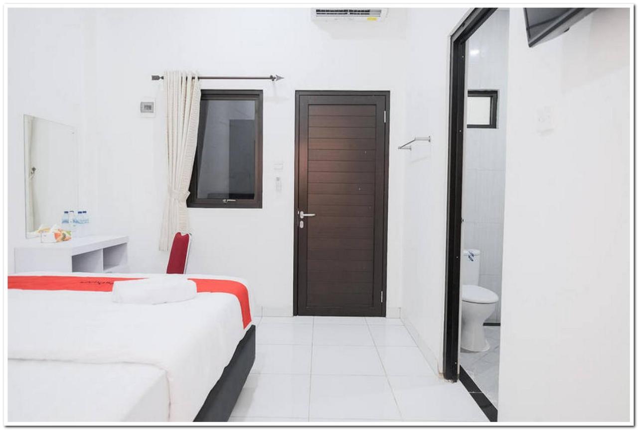 Hotel RedDoorz near Kota Tua 2 Dżakarta Zewnętrze zdjęcie