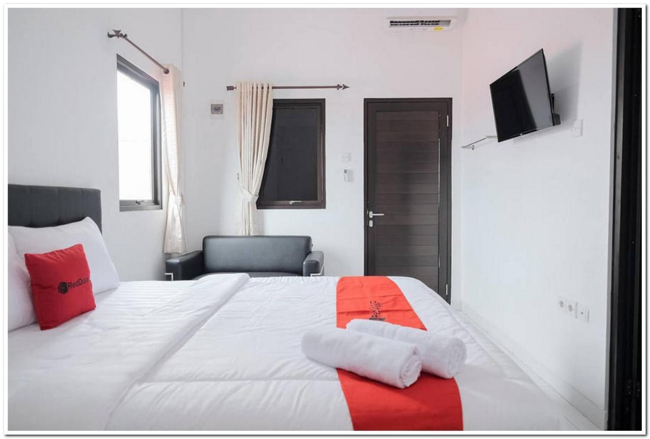 Hotel RedDoorz near Kota Tua 2 Dżakarta Zewnętrze zdjęcie